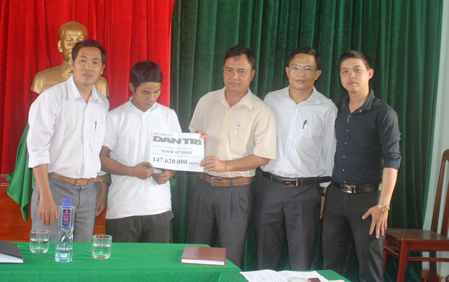 Trao hơn 147 triệu đến chị Ksor HNhot - Ảnh 2. Trao hơn 147 triệu đến chị Ksor HNhot - Ảnh 2.