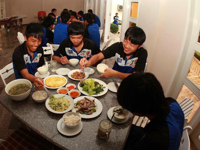 Cậu bé mắt híp đã dậy thì thành đội trưởng Xuân Trường của U23 thế nào? - Ảnh 18.