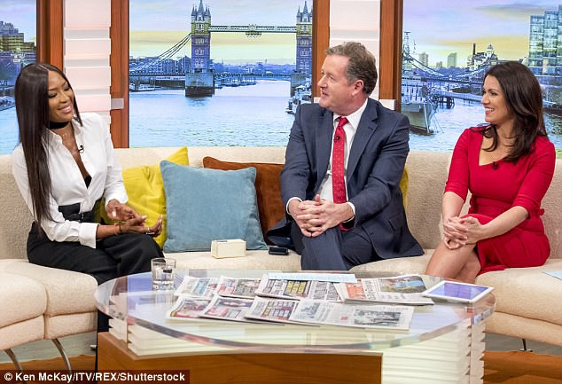 Naomi Campbell thừa nhận kh&ocirc;ng tự tin về v&oacute;c d&aacute;ng - Ảnh 12.