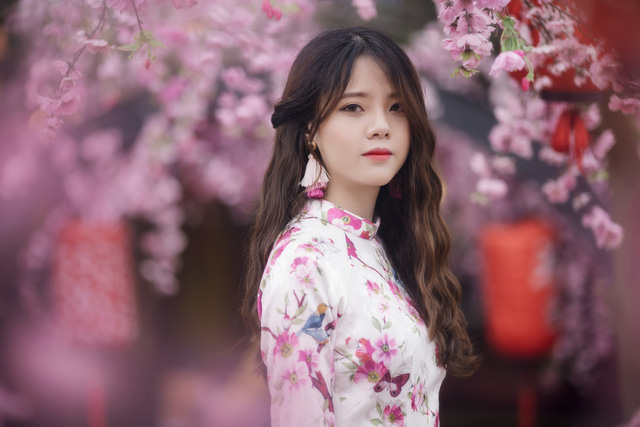 Búp bê tóc xoăn trường Ngoại thương xinh đẹp đón Xuân - Ảnh 8. Búp bê tóc xoăn trường Ngoại thương xinh đẹp đón Xuân - Ảnh 8.
