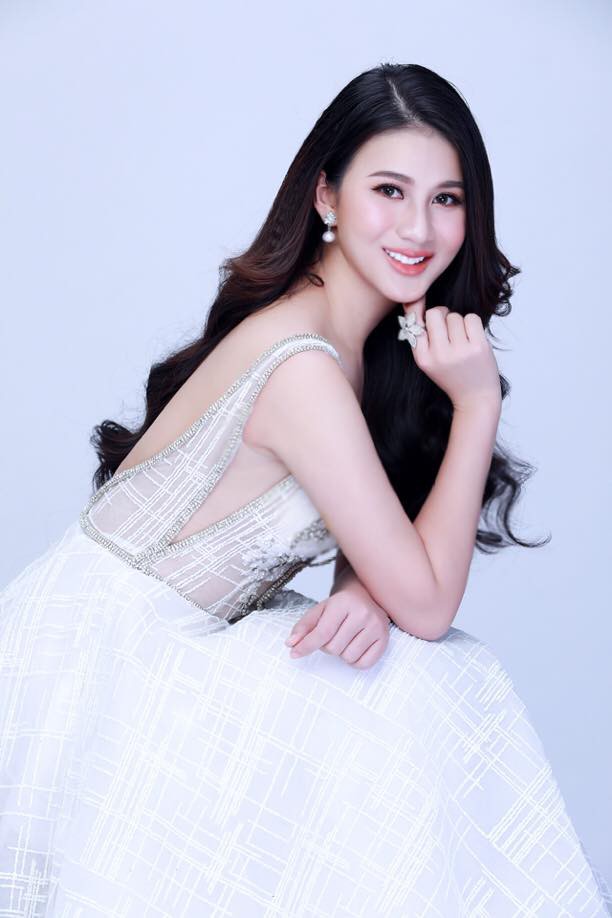 Ch&acirc;n d&agrave;i Việt gi&atilde;i b&agrave;y chuyện bị đại gia v&agrave; đồng nghiệp gạ t&igrave;nh đổi tiền - Ảnh 12.