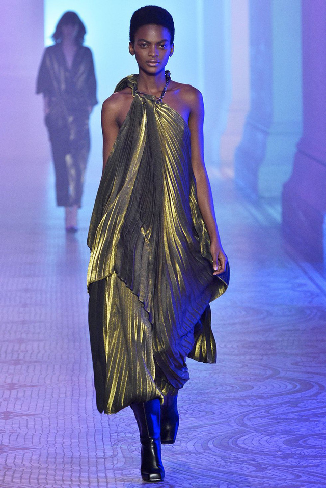 Những trang phục đẹp nhất tại tuần lễ thời trang Paris - Ảnh 26.