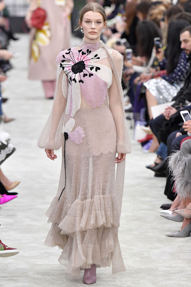 Những trang phục đẹp nhất tại tuần lễ thời trang Paris - Ảnh 30.