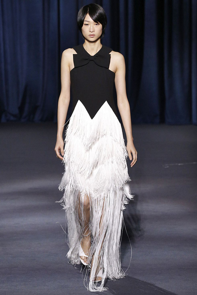 Những trang phục đẹp nhất tại tuần lễ thời trang Paris - Ảnh 50.