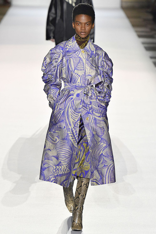 Những trang phục đẹp nhất tại tuần lễ thời trang Paris - Ảnh 70.