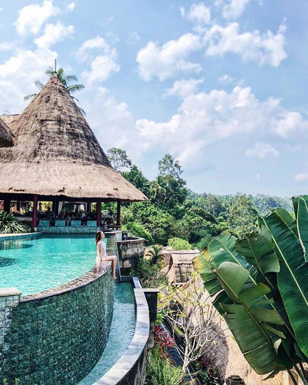 Lộ diện thiếu nữ Hà Thành đẹp nảy lửa trong Hội con nhà giàu - Ảnh 14. Lộ diện thiếu nữ Hà Thành đẹp nảy lửa trong Hội con nhà giàu - Ảnh 14.