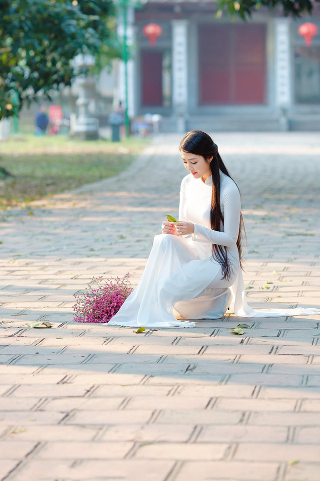 Vẻ đẹp dịu dàng của cô gái Hà thành trong những ngày nắng nhẹ - Ảnh 2.