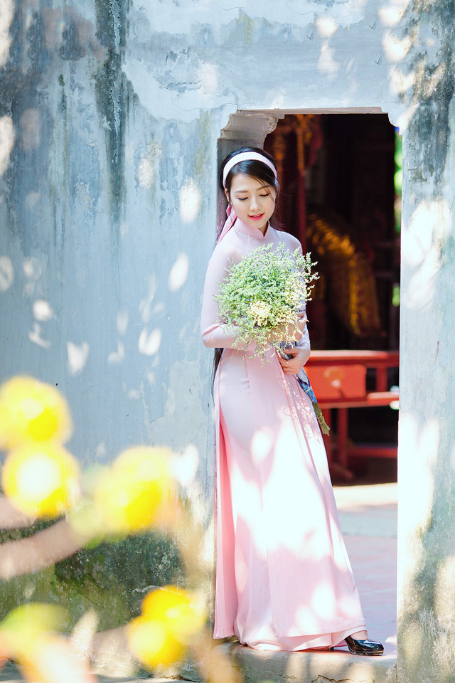 Vẻ đẹp dịu dàng của cô gái Hà thành trong những ngày nắng nhẹ - Ảnh 18.