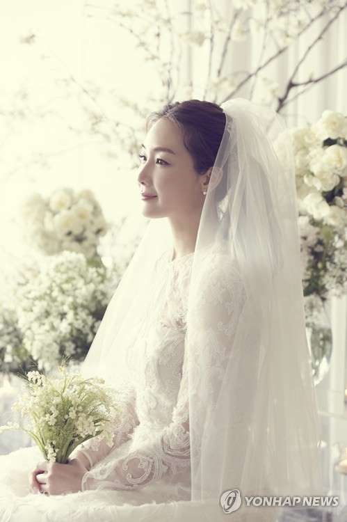 Hé lộ thông tin “độc” về chồng kém chục tuổi của Choi Ji Woo - Ảnh 6. Hé lộ thông tin “độc” về chồng kém chục tuổi của Choi Ji Woo - Ảnh 6.