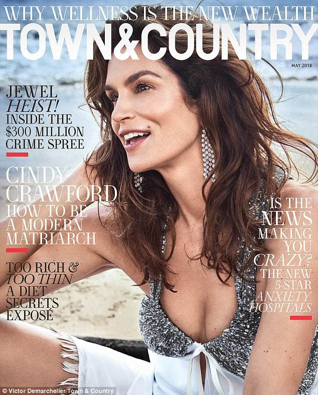 Cindy Crawford trẻ trung, quyến rũ ở tuổi 52 - Ảnh 12. Cindy Crawford trẻ trung, quyến rũ ở tuổi 52 - Ảnh 12.