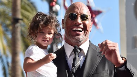 “The Rock” xót xa trải lòng về sự cố của thiên thần nhỏ - Ảnh 4.