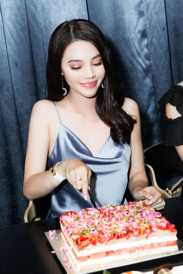 Tiết lộ anh trai như “soái ca” của nàng Hoa hậu “Hội con nhà giàu” - Ảnh 4. Tiết lộ anh trai như “soái ca” của nàng Hoa hậu “Hội con nhà giàu” - Ảnh 4.