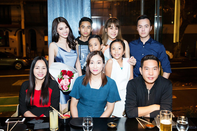 Tiết lộ anh trai như “soái ca” của nàng Hoa hậu “Hội con nhà giàu” - Ảnh 6. Tiết lộ anh trai như “soái ca” của nàng Hoa hậu “Hội con nhà giàu” - Ảnh 6.