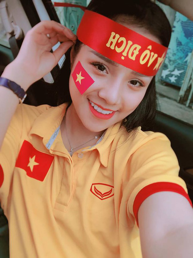 Hé lộ bạn gái siêu xinh của thủ môn Văn Lâm - Ảnh 16. Hé lộ bạn gái siêu xinh của thủ môn Văn Lâm - Ảnh 16.