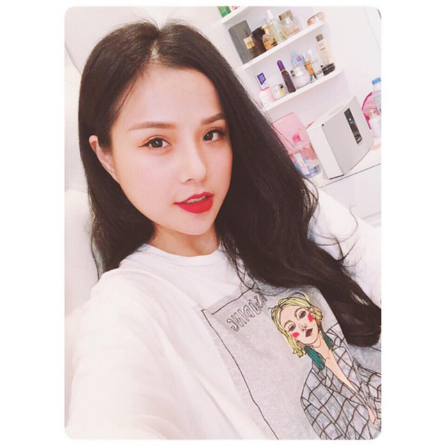 Hé lộ bạn gái siêu xinh của thủ môn Văn Lâm - Ảnh 34. Hé lộ bạn gái siêu xinh của thủ môn Văn Lâm - Ảnh 34.