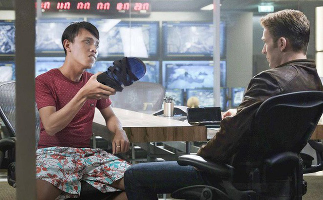 Tiết lộ về chàng trai Việt cầm dép “bắt nạt” các siêu anh hùng Hollywood - Ảnh 2. Tiết lộ về chàng trai Việt cầm dép “bắt nạt” các siêu anh hùng Hollywood - Ảnh 2.