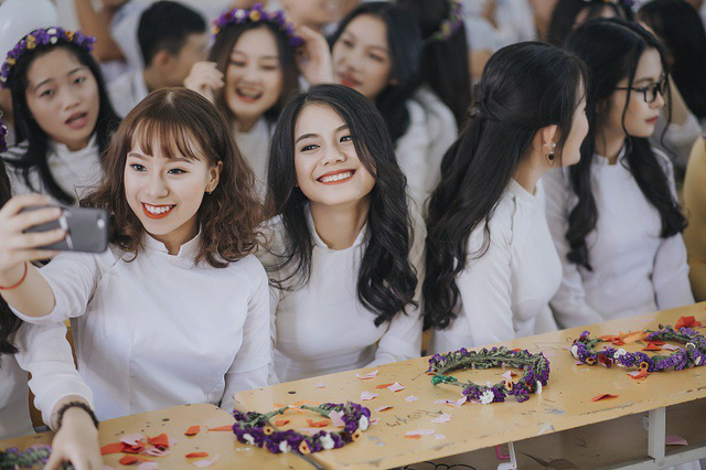 Lớp học gồm nhiều nữ sinh xinh xắn ở Bu&ocirc;n Ma Thuột - Ảnh 6.