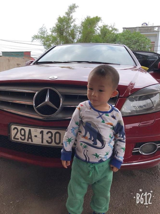 Hiệp Gà khoe mới mua lại xe Mercedes tiền tỷ bằng tiền dành dụm - Ảnh 2. Hiệp Gà khoe mới mua lại xe Mercedes tiền tỷ bằng tiền dành dụm - Ảnh 2.