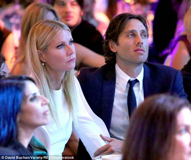 Jennifer Aniston xinh đẹp tới dự đám cưới bí mật của Gwyneth Paltrow - Ảnh 10. Jennifer Aniston xinh đẹp tới dự đám cưới bí mật của Gwyneth Paltrow - Ảnh 10.