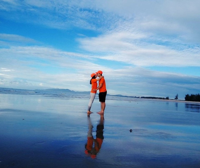 Cặp đ&ocirc;i m&ecirc; phượt, đi hết 42 tỉnh th&agrave;nh trước khi về chung một nh&agrave; - Ảnh 20.