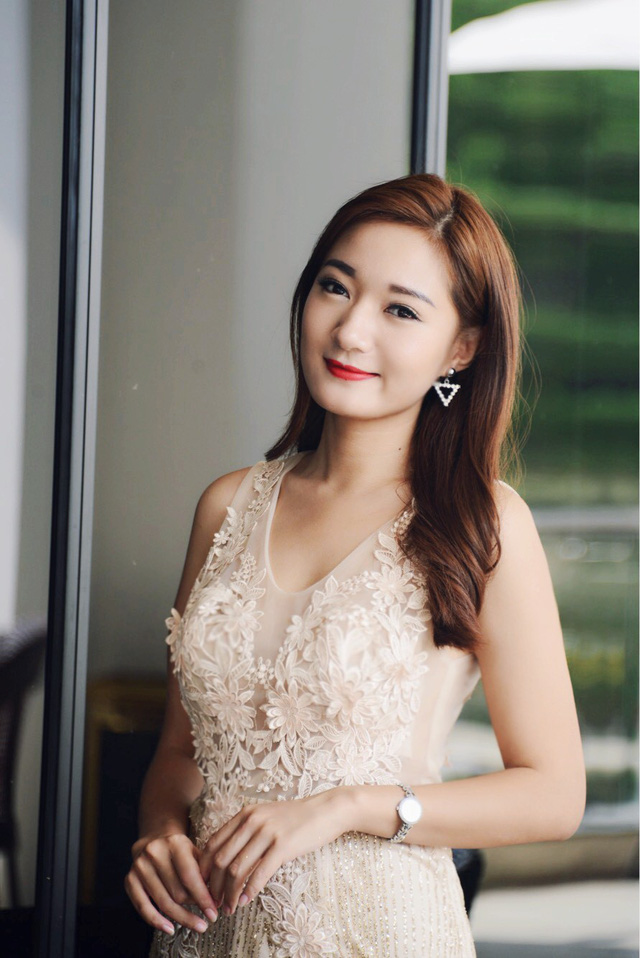 Nhan sắc nữ MC VTV đạt Á quân Cầu vồng 2009 từng sợ hãi đám đông - Ảnh 8. Nhan sắc nữ MC VTV đạt Á quân Cầu vồng 2009 từng sợ hãi đám đông - Ảnh 8.