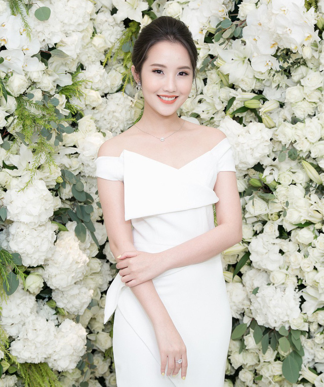 Nhã Phương xinh đẹp đọ dáng cùng bạn gái Phan Thành - Ảnh 12. Nhã Phương xinh đẹp đọ dáng cùng bạn gái Phan Thành - Ảnh 12.