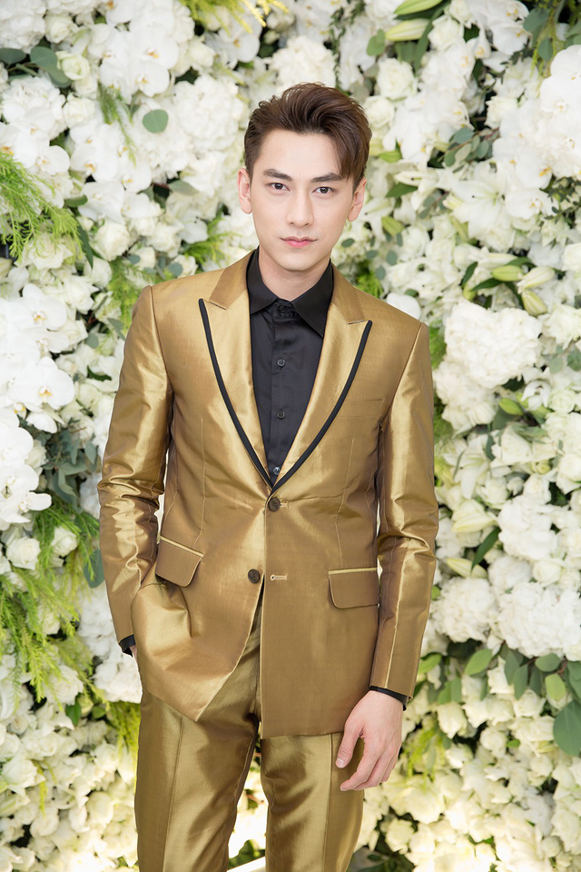 Nhã Phương xinh đẹp đọ dáng cùng bạn gái Phan Thành - Ảnh 32. Nhã Phương xinh đẹp đọ dáng cùng bạn gái Phan Thành - Ảnh 32.