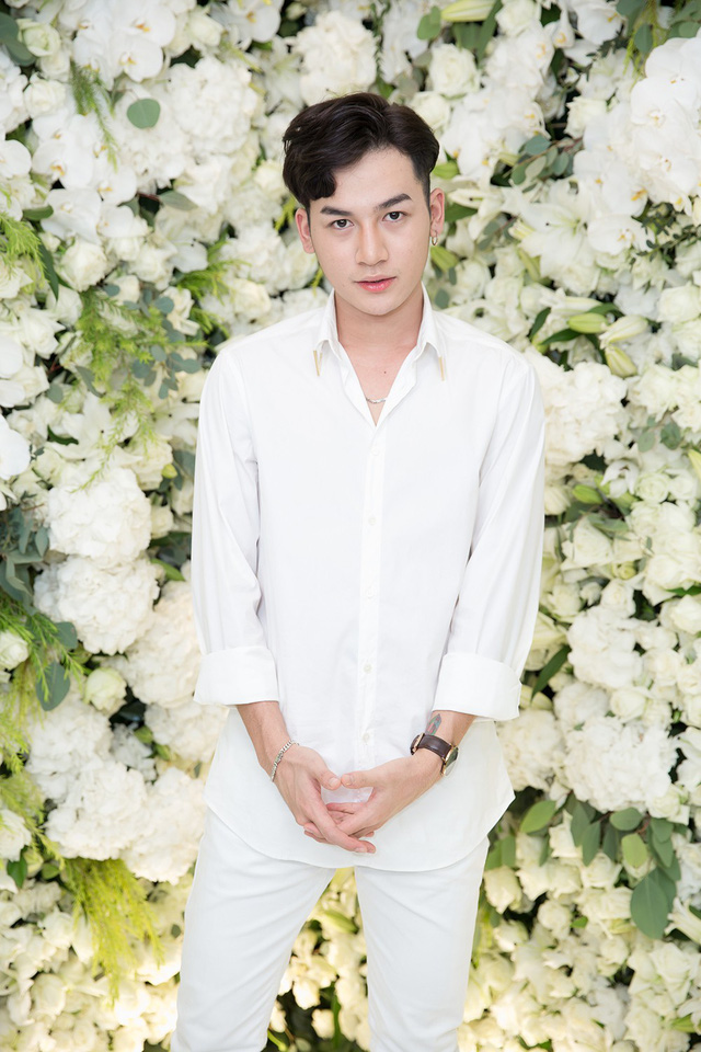 Nhã Phương xinh đẹp đọ dáng cùng bạn gái Phan Thành - Ảnh 34. Nhã Phương xinh đẹp đọ dáng cùng bạn gái Phan Thành - Ảnh 34.