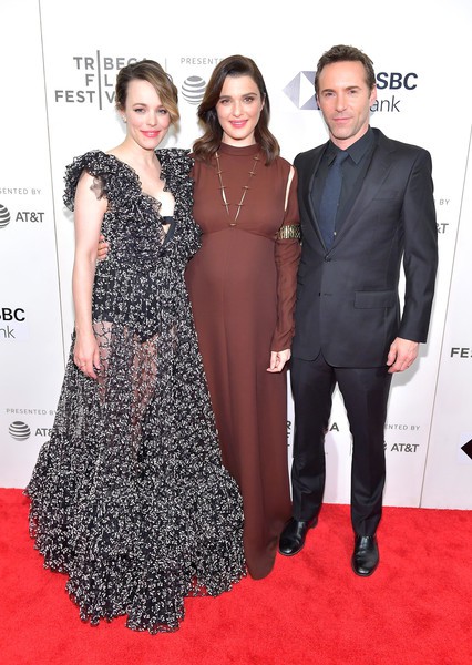 Rachel Weisz bế bụng bầu dự sự kiện - Ảnh 12. Rachel Weisz bế bụng bầu dự sự kiện - Ảnh 12.
