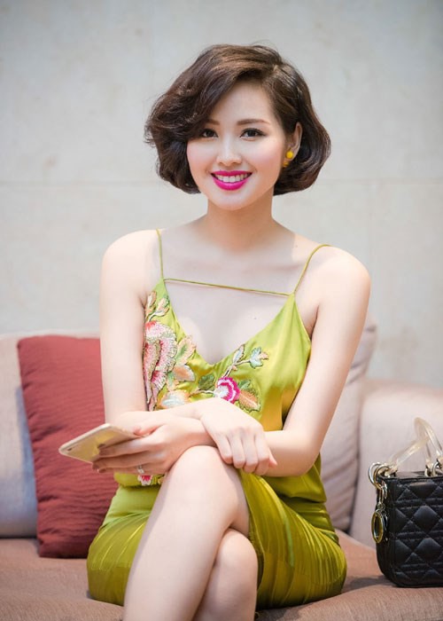 Những người đẹp showbiz Việt “đổi đời” sau khi kết hôn với đại gia - Ảnh 22. Những người đẹp showbiz Việt “đổi đời” sau khi kết hôn với đại gia - Ảnh 22.