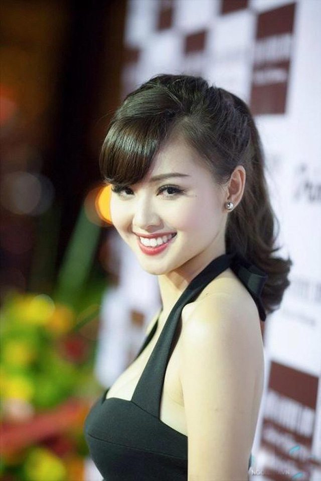Những người đẹp showbiz Việt “đổi đời” sau khi kết hôn với đại gia - Ảnh 24. Những người đẹp showbiz Việt “đổi đời” sau khi kết hôn với đại gia - Ảnh 24.