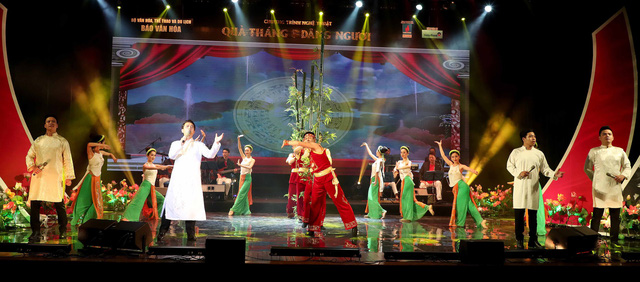 &ldquo;Qu&agrave; th&aacute;ng 5 d&acirc;ng Người&rdquo; mang đến những cảm x&uacute;c s&acirc;u lắng - Ảnh 10.