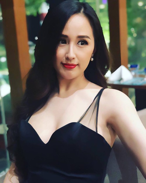 Hoa hậu Đỗ Mỹ Linh khoe ảnh 18+; cặp đôi Sống chung với mẹ chồng tái hợp - Ảnh 26.