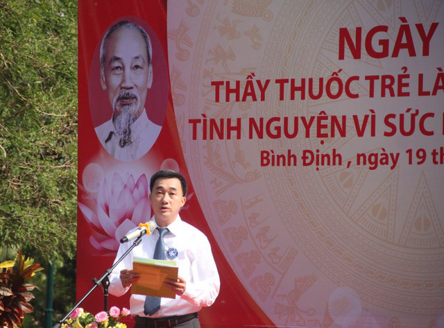 6.000 thầy thuốc trẻ xung kích, tình nguyện về vùng khó khăn - Ảnh 2. 6.000 thầy thuốc trẻ xung kích, tình nguyện về vùng khó khăn - Ảnh 2.
