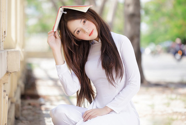 Hot girl ảnh thẻ Hương L&ecirc; diện &aacute;o d&agrave;i trắng nhớ thuở học tr&ograve; - Ảnh 20.