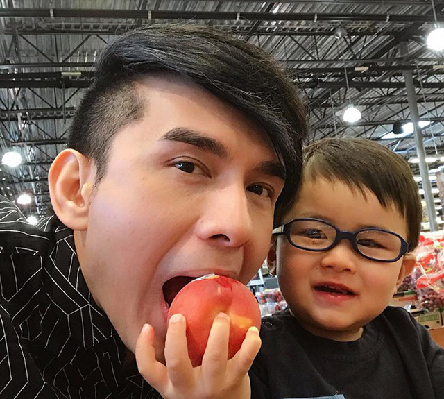 Hà Anh khoe ảnh nuy thời còn con gái; Anh Thư khoe ảnh đi thi hoa hậu cách 18 năm - Ảnh 6. Hà Anh khoe ảnh nuy thời còn con gái; Anh Thư khoe ảnh đi thi hoa hậu cách 18 năm - Ảnh 6.