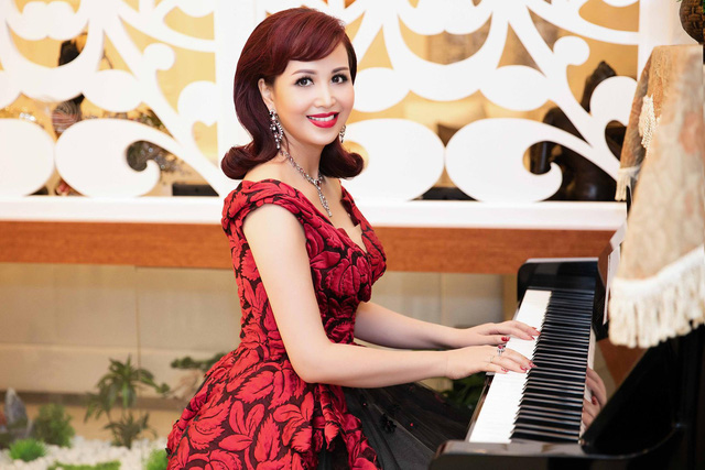 Diệu Hoa: &ldquo;Chồng &ldquo;phải l&ograve;ng&rdquo; ngay khi nh&igrave;n thấy t&ocirc;i tr&ecirc;n s&acirc;n khấu Hoa hậu&rdquo; - Ảnh 6.