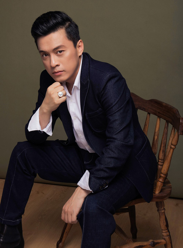 Bước sang tuổi tứ tuần, Lam Trường vẫn trẻ trung đáng kinh ngạc - Ảnh 2. Bước sang tuổi tứ tuần, Lam Trường vẫn trẻ trung đáng kinh ngạc - Ảnh 2.