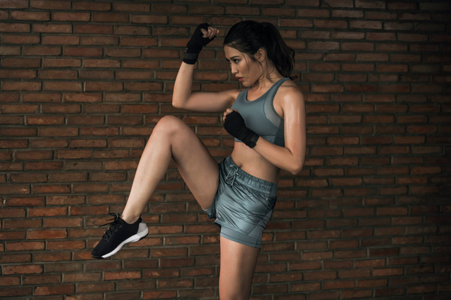 MC Phương Mai g&acirc;y bất ngờ khi chia sẻ nghiện m&uacute;a cột - Ảnh 14.