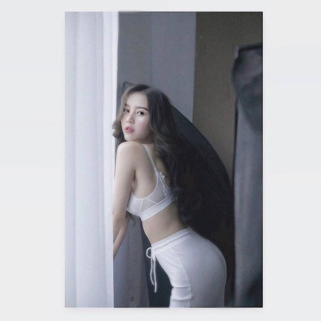 Hot girl Nóng cùng World Cup thay đổi ngoạn mục sau 4 năm - Ảnh 14.