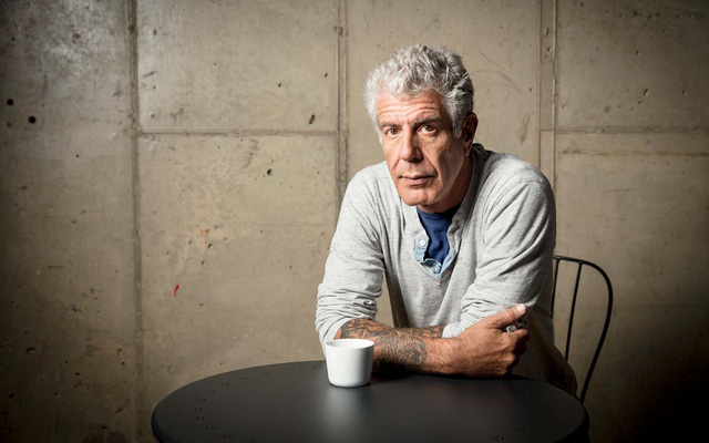 Người Mỹ bàng hoàng vì sự ra đi bi kịch của Kate Spade, Anthony Bourdain - Ảnh 2. Người Mỹ bàng hoàng vì sự ra đi bi kịch của Kate Spade, Anthony Bourdain - Ảnh 2.