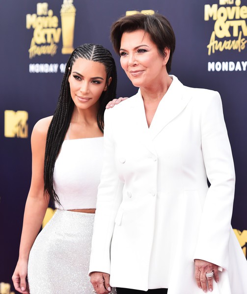 Kim Kardashian gợi cảm trên thảm đỏ - Ảnh 16.