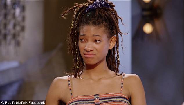 Vợ chồng Will Smith sượng s&ugrave;ng v&igrave; bị con bắt gặp đang &ldquo;y&ecirc;u&rdquo; - Ảnh 2.