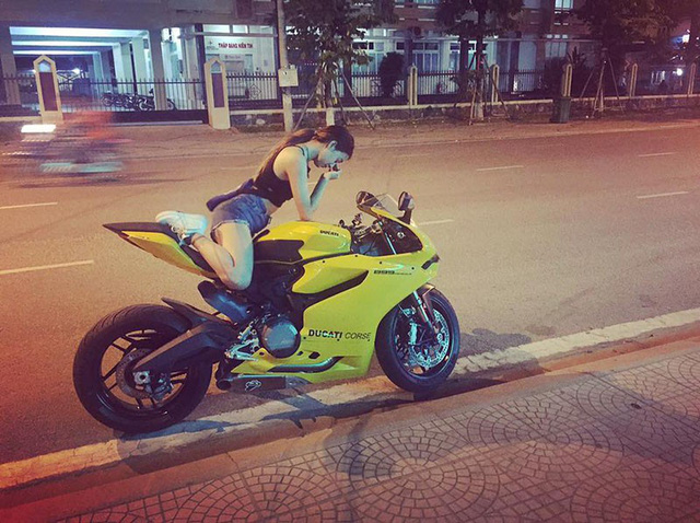 Hot girl xứ Huế 25 tuổi, m&ecirc; xe ph&acirc;n khối lớn, sở hữu 20 cửa h&agrave;ng - Ảnh 14.