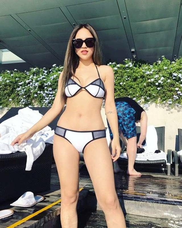 Ngắm ảnh bikini bốc lửa của nữ DJ hot v&agrave; gợi cảm nhất H&agrave; th&agrave;nh - Ảnh 18.