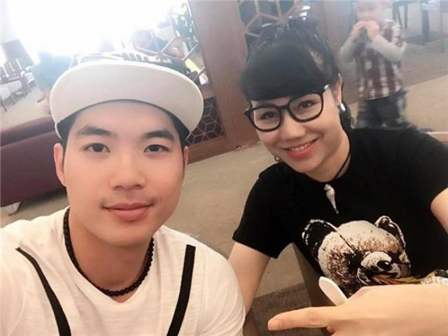 Những cặp h&ocirc;n nh&acirc;n lệch tuổi g&acirc;y gi&oacute; b&atilde;o thị phi trong showbiz - Ảnh 2.