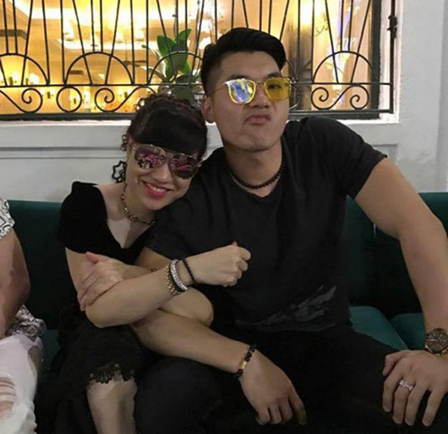 Những cặp h&ocirc;n nh&acirc;n lệch tuổi g&acirc;y gi&oacute; b&atilde;o thị phi trong showbiz - Ảnh 6.