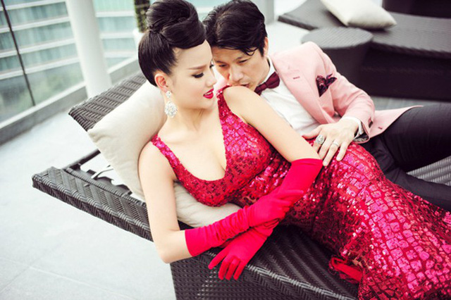 Những cặp h&ocirc;n nh&acirc;n lệch tuổi g&acirc;y gi&oacute; b&atilde;o thị phi trong showbiz - Ảnh 28.