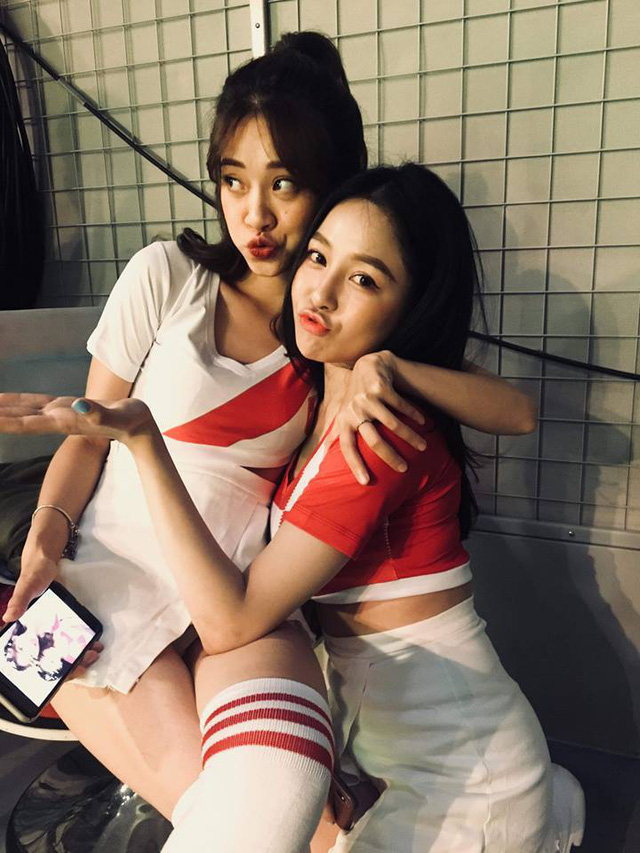 Hot girl Trâm Anh: Vụt nổi tiếng rồi bị tố “sống giả tạo” và ảnh cũ kém xinh - Ảnh 6. Hot girl Trâm Anh: Vụt nổi tiếng rồi bị tố “sống giả tạo” và ảnh cũ kém xinh - Ảnh 6.