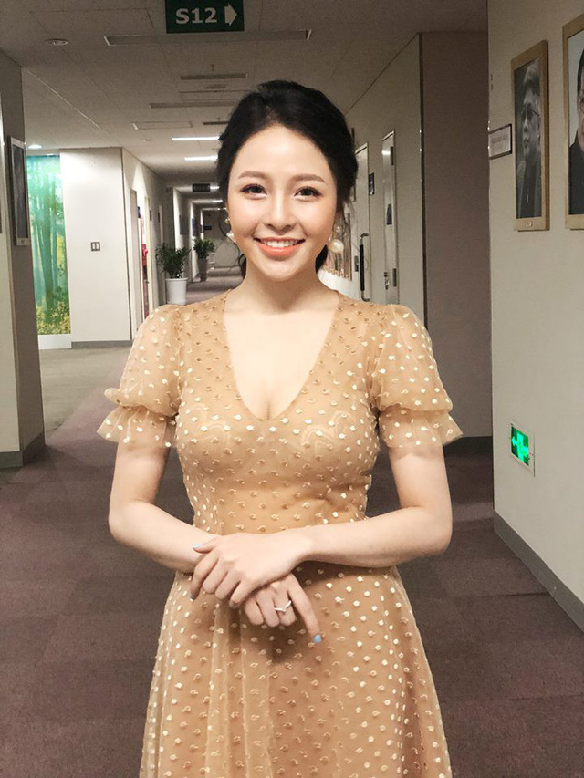 Hot girl Trâm Anh: Vụt nổi tiếng rồi bị tố “sống giả tạo” và ảnh cũ kém xinh - Ảnh 22. Hot girl Trâm Anh: Vụt nổi tiếng rồi bị tố “sống giả tạo” và ảnh cũ kém xinh - Ảnh 22.